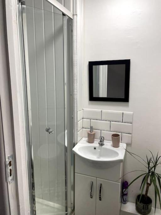 Nice Flat In Heart Of לונדון מראה חיצוני תמונה